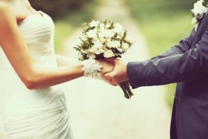 結婚長輩意見多喬不攏...最後氣炸裸婚！她嘆問「婚宴意義」...網軍淚推：親情勒索