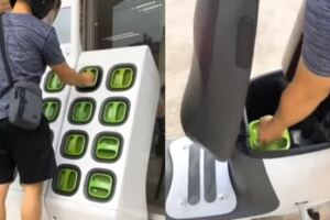 GOGORO換電池片嚇壞大批歪果人！狂讚「台灣治安超好」外國網友：竟有這種東西？