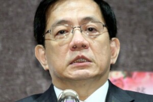 監察院通過彈劾管中閔：「國內兼職」違法  
