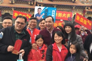 南鯤鯓抽無國運籤　朱立倫妙回這句話