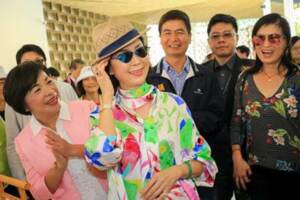 最美麗主持人白嘉莉代言花博 228連假湧入近10萬人