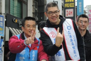 選前最後衝刺 連勝文李彥秀陪鄭世維車隊掃街
