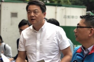 出訪友邦稱台灣總統 蔡英文遭周錫瑋告發內亂罪