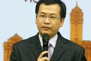 中共網軍收購臉書粉專　羅智強轟「自導自演的白痴劇」