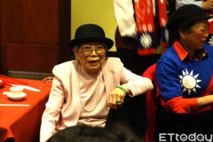 常熟店東98歲霸氣阿嬤…答謝支持者「支持韓國瑜我就請客」