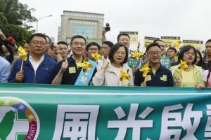 英德上街反核 王明鉅一席話突破盲腸