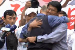 謝龍介消失在螢光幕前了 ？謝寒冰曝光他近況