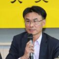 農委會主委收菜農「農業四大寇」賀花　獲宅神讚「真的厲害」