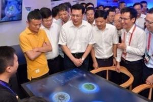馬雲無人餐廳今天開業，沒有一個點菜員、收銀員，不用手機，不用錢包