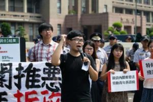 一例一休民進黨團研修小組有共識加班時數改核實計算