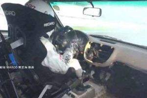 6車賽道連環撞！他靠技術成功躲劫(含影片)