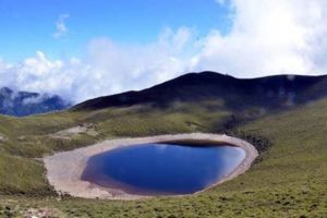 「任務結束了」72年前空難26搜救英靈至今飄盪山谷