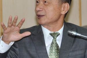 窩裡反！勇哥屢次針對邱太三怒轟扁