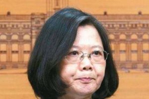卡管案！連親綠網友都看不下去