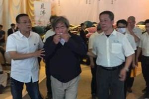 消防員救災5殉職敬鵬老董赴靈堂致意堅持不道歉