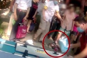 粗心孕婦路邊羊水破　站著「滑出」女嬰嚇死路人
