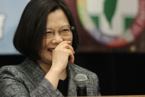民進黨內部民調推「最強」組合 聲稱可打敗韓國瑜