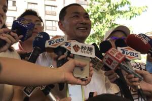 不去全代會反與蘇同框 侯回應了