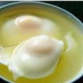 水煮荷包蛋容易散？大廚教你一招小竅門，做出來的一點不破還特別嫩！
