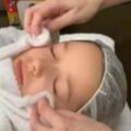 真正名媛！貝克漢姆女兒7歲做臉部護理，網友：我們活得太粗糙！