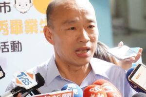 館長與陳國昌上街抗議媒體韓國瑜霸氣回應