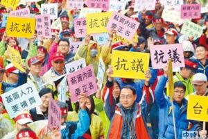 一例一休致基層民意崩盤綠營鐵粉打算撤軍