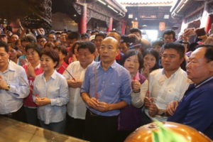 大甲鎮瀾宮迎媽祖 各大咖到埸 網路直播觀看人數出爐，韓國瑜狂勝！