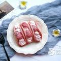 [烘焙甜點]新年小甜點~草莓奶油紅曲小卷