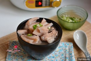 滋陰養胃、清熱去燥的鮮美好湯—腔骨蓮藕湯