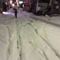 熊本大地震後，鄰近的福岡街頭竟湧出大量的白色泡沫！嚇得居民上網求解…
