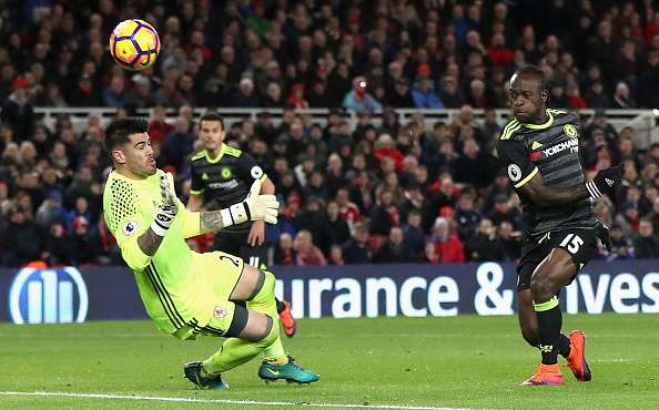 624634284-victor-moses-of-chelsea-has-a-shot-saved-by-gettyimages-1479664778-800.jpg