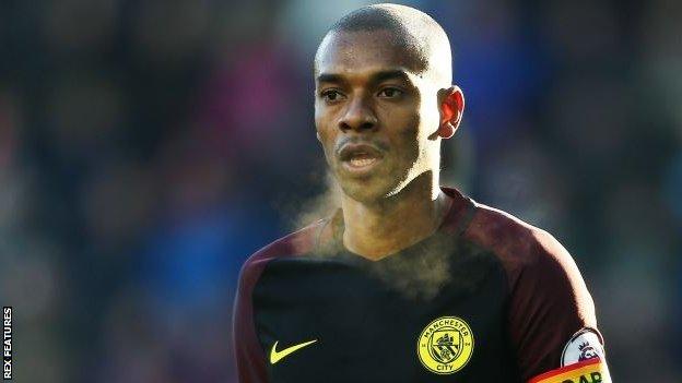 _92686588_fernandinho.jpg