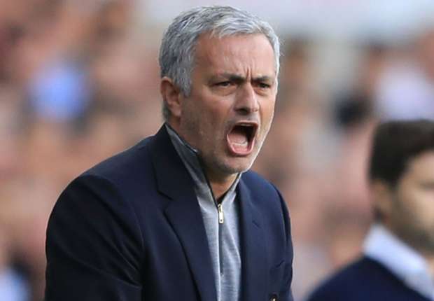 josemourinho-cropped_pua4y6gt2eh1epbiyhl7ra5c.jpg