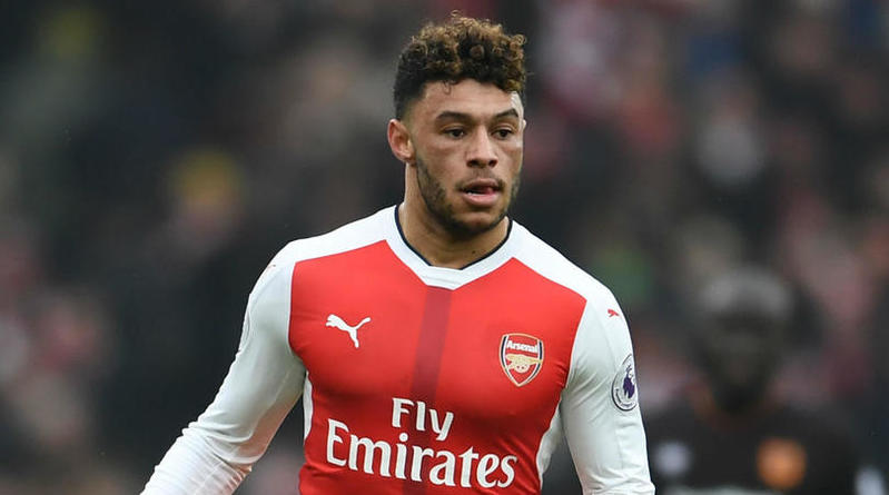 alex-oxlade-chamberlain-cropped_1qsxunuda486r1v9f68fz0omnd.jpg