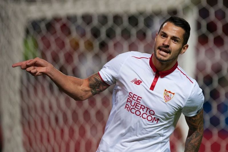 Sevillas-midfielder-Vitolo-celebrates-a.jpg