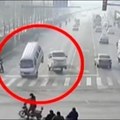 【靈異】驚世離奇車禍！這是什麼情況啊？ ？ ？靈異現像作何解釋