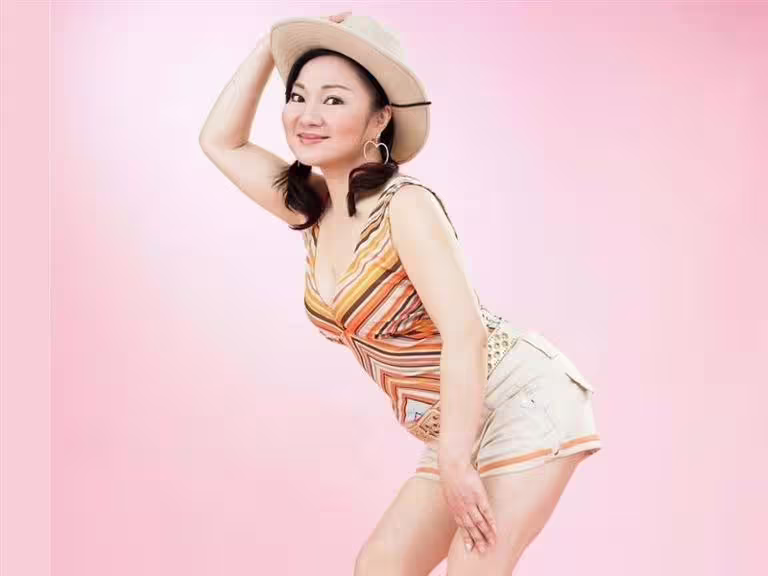 白冰冰年輕時甜美俏麗。 (圖/長興影視提供) 白冰冰年輕時甜美俏麗。 (圖/長興影視提供)