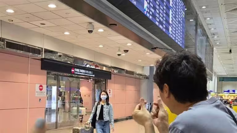 侯昌明和曾雅蘭育有一子一女。(圖/翻攝自曾雅蘭IG) 侯昌明和曾雅蘭育有一子一女。(圖/翻攝自曾雅蘭IG)