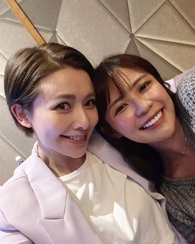 吳婉君（左）、林萱瑜昔日交情好。（圖／翻攝自臉書）