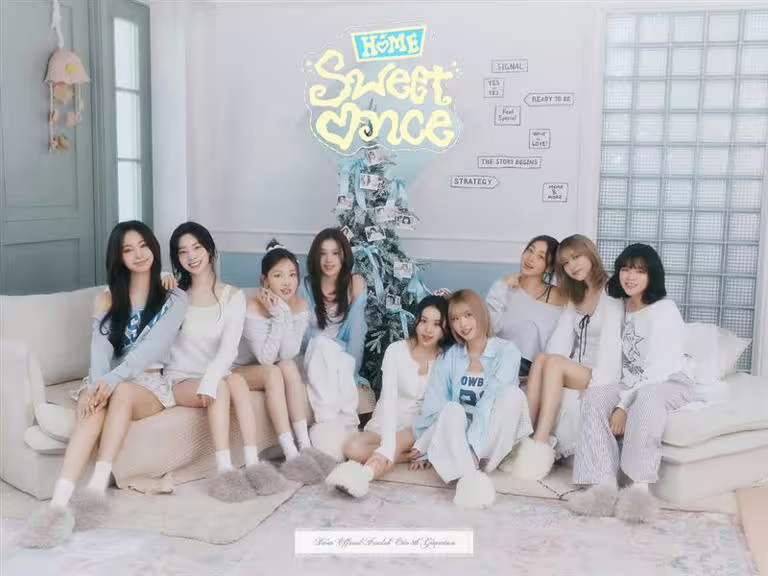 TWICE出道10年終於全員在台開唱。(圖/翻攝自twicetagram IG) TWICE出道10年終於全員在台開唱。(圖/翻攝自twicetagram IG)