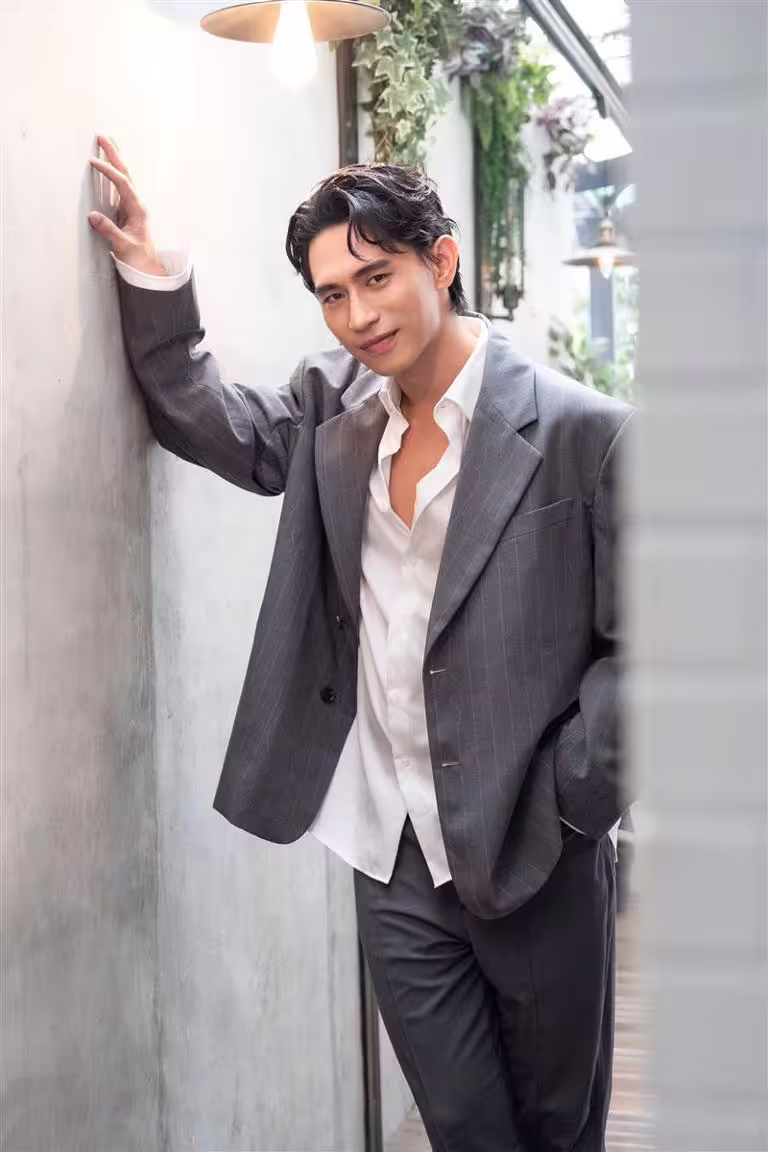 柏霖經歷家人離世、角逐金曲獎失利等多重打擊,坦言身心被擊垮。(圖/記者趙于瑩攝影) 柏霖經歷家人離世、角逐金曲獎失利等多重打擊,坦言身心被擊垮。(圖/記者趙于瑩攝影)