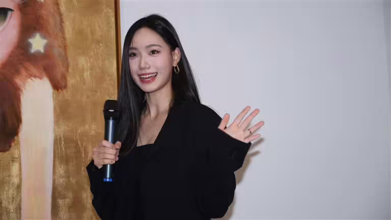 Lily上個月底(6月30日)舉辦個人首場藝術展。(圖/資料照) Lily上個月底(6月30日)舉辦個人首場藝術展。(圖/資料照)