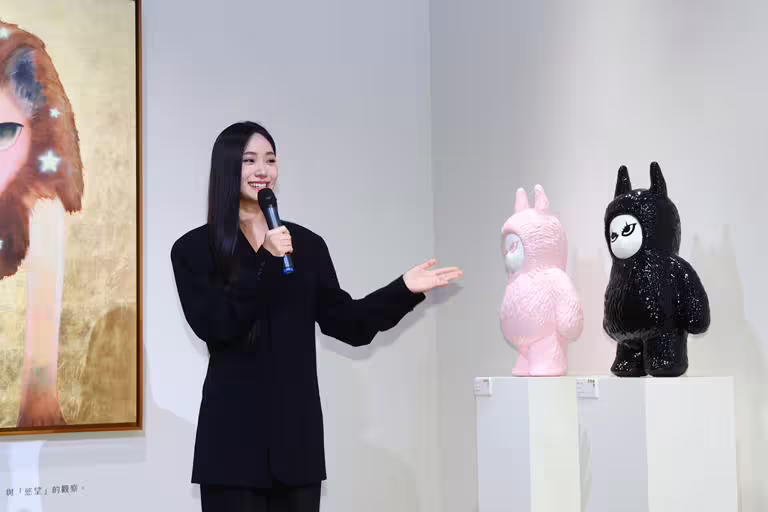 小S女兒Lily日前開畫展。（圖／鄧博仁攝）