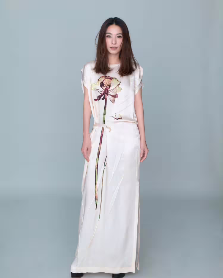 田馥甄演唱會壓軸上身「三宅一生」!2025秋冬女神級洋裝推薦Top6 田馥甄演唱會壓軸上身「三宅一生」!2025秋冬女神級洋裝推薦Top6