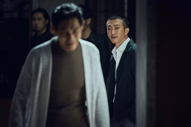 張懷秋飾演的蠍子在《角頭-鬥陣欸》確認回歸。(圖/曼尼娛樂提供) 張懷秋飾演的蠍子在《角頭-鬥陣欸》確認回歸。(圖/曼尼娛樂提供)