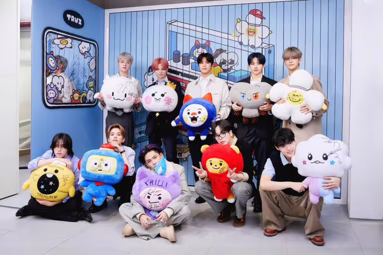 NMIXX娃娃評價兩極?KPOP團體娃娃一次看:BTS「BT21」紅遍全球、這團最有收藏價值! NMIXX娃娃評價兩極?KPOP團體娃娃一次看:BTS「BT21」紅遍全球、這團最有收藏價值!