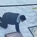 到按摩店爽整晚　男子隔天「跪著爬出門」