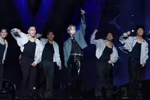 KT POP／台灣囝仔Mark脫了！ 嗨唱〈Hard Carry〉放話帶GOT7來