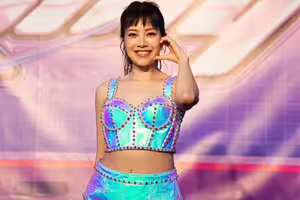 徐懷鈺潑水節喊想「濕身」！〈妙妙妙〉改電音版化身太空女DJ