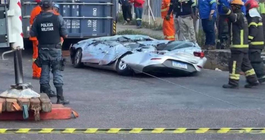 大貨車翻覆！一旁轎車「秒壓扁」　司機身亡「妻子趕赴現場哭斷腸」